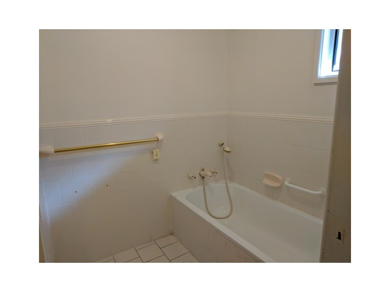 18 Desmond Street, Ingleburn NSW 2565