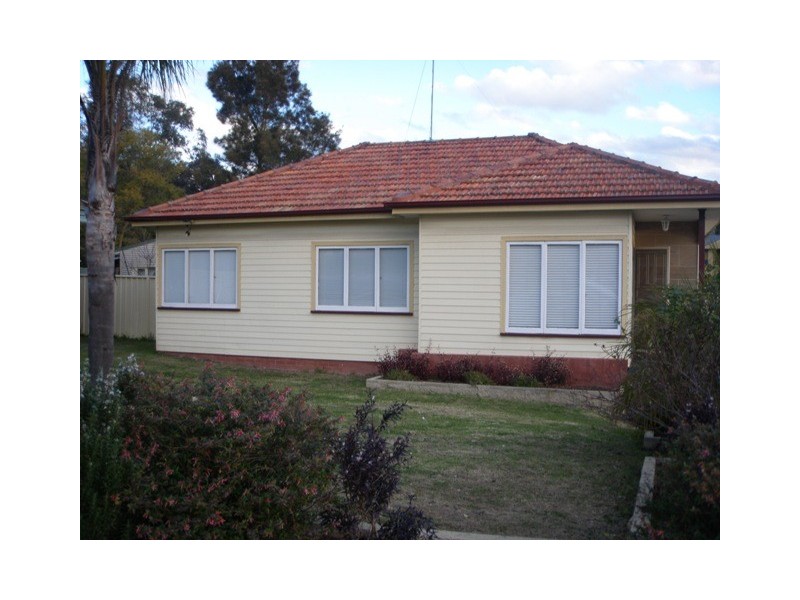Bradbury NSW 2560