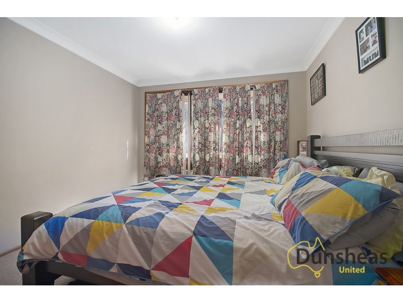 8 Kelso Place, St Andrews NSW 2566