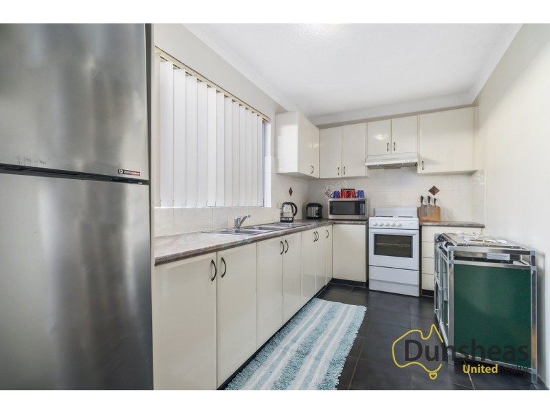 3/14 Bunbury Road, Macquarie Fields NSW 2564