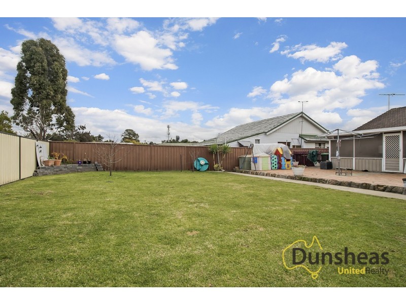 20 Fraser Street, Macquarie Fields NSW 2564