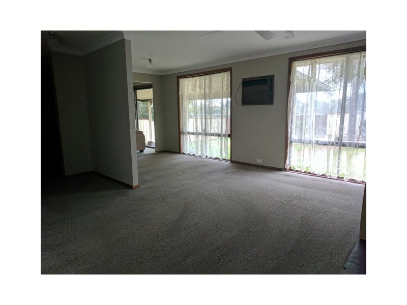 12 Rider Place, Minto NSW 2566