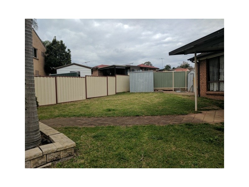 12 Rider Place, Minto NSW 2566