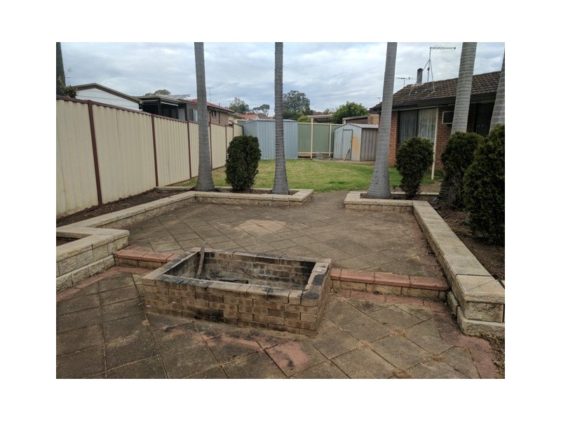 12 Rider Place, Minto NSW 2566