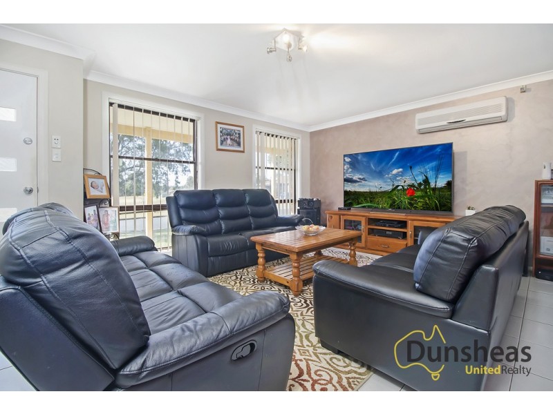 33 Long Reef Crescent, Woodbine NSW 2560