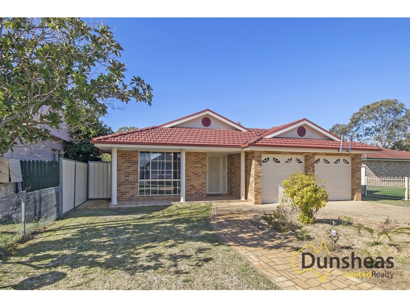 15 Pritchard Road, Macquarie Fields NSW 2564