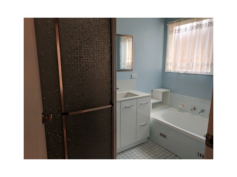 13 Longhurst Road, Minto NSW 2566