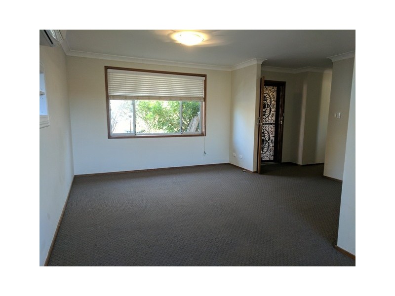 9/8 Bensley Road, Macquarie Fields NSW 2564