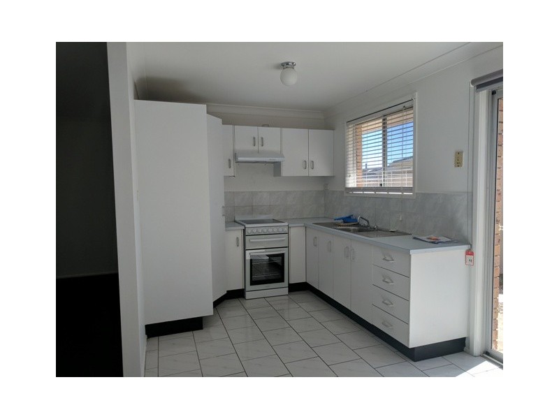10 Wignell Place, Mount Annan NSW 2567