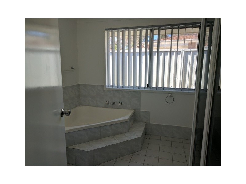 10 Wignell Place, Mount Annan NSW 2567
