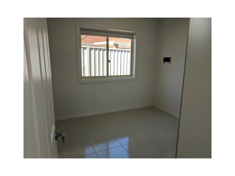 10 Wignell Place, Mount Annan NSW 2567