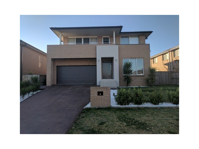 6 Jarvesfield Place, Macquarie Links NSW 2565