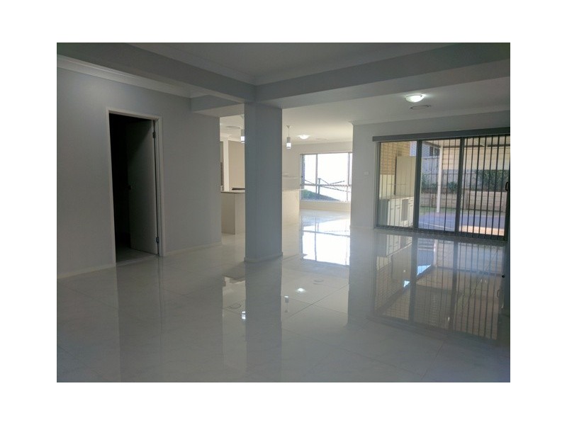 6 Jarvesfield Place, Macquarie Links NSW 2565