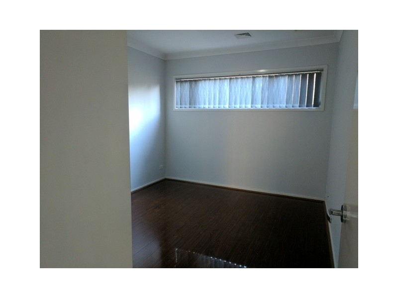 6 Jarvesfield Place, Macquarie Links NSW 2565