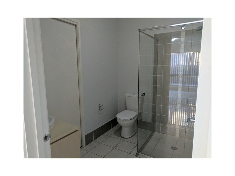 6 Jarvesfield Place, Macquarie Links NSW 2565