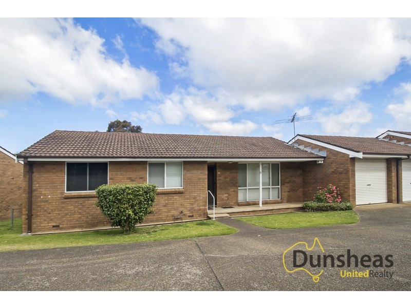 10 19 Lagonda Drive Ingleburn Nsw 2565 Dunsheas United Realty Sold