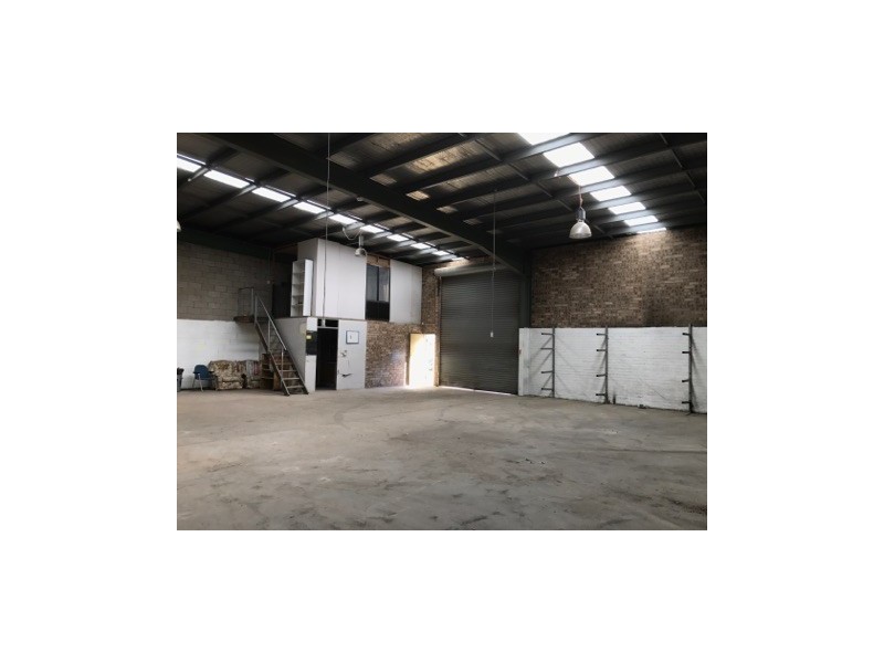 4/8 Pembury Road, Minto NSW 2566