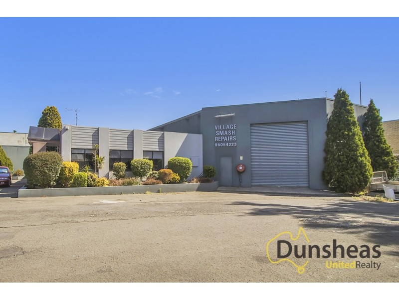 2 Louise Avenue, Ingleburn NSW 2565