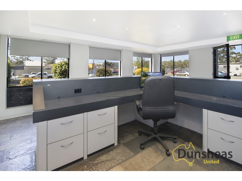 2 Louise Avenue, Ingleburn NSW 2565