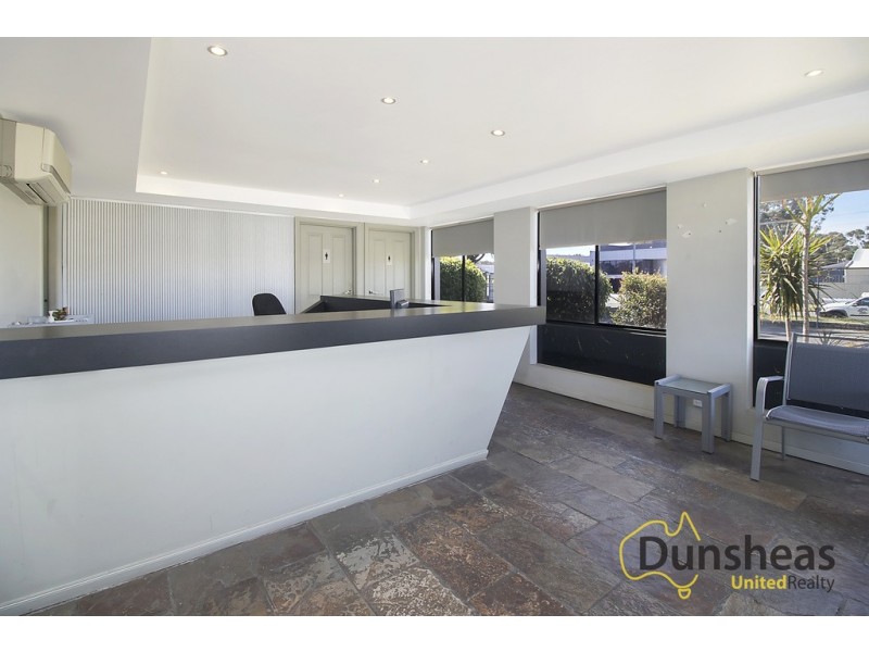2 Louise Avenue, Ingleburn NSW 2565