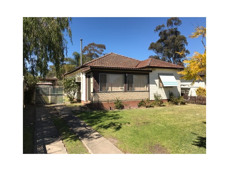 14 Matthew Square, Ingleburn NSW 2565