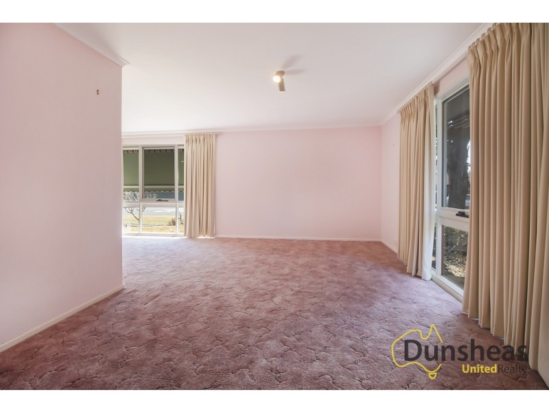 34 Longhurst Road, Minto NSW 2566