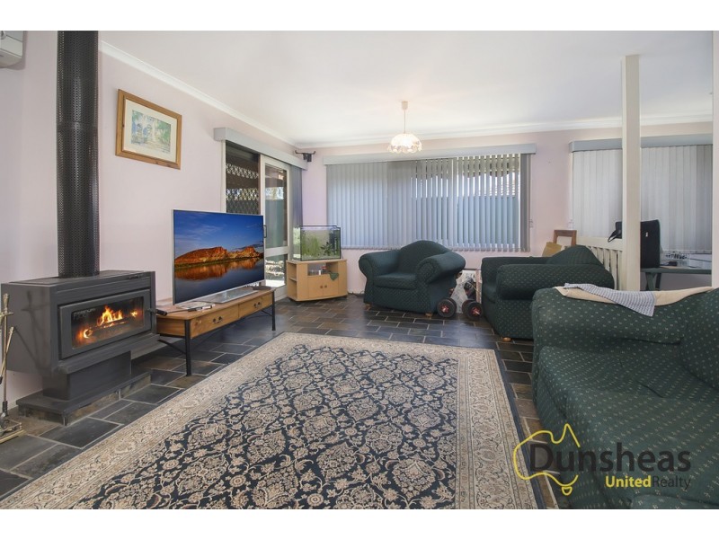 34 Longhurst Road, Minto NSW 2566