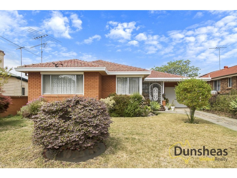14 Nardoo Street, Ingleburn NSW 2565