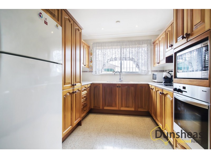 14 Nardoo Street, Ingleburn NSW 2565