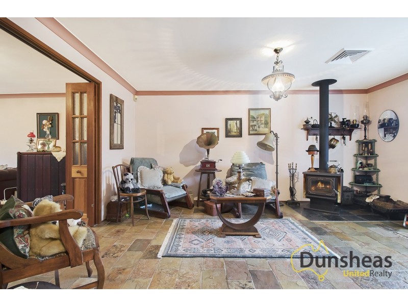 11 Innisfail Road, Wakeley NSW 2176