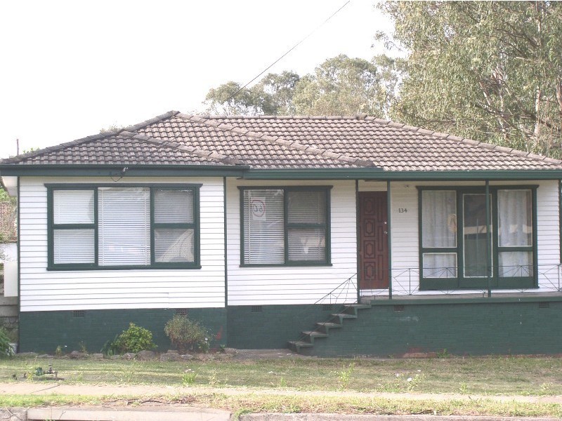 134 Saywell Road, Macquarie Fields NSW 2564