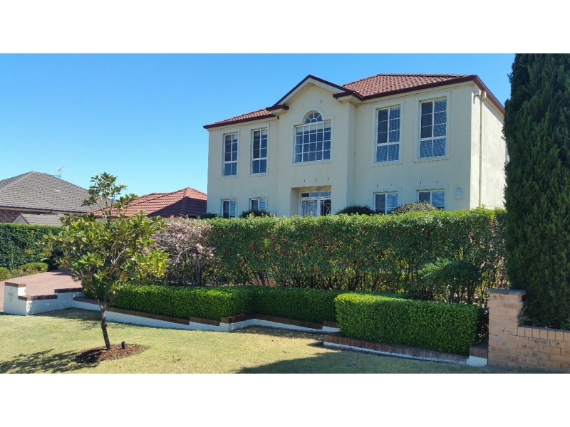 10 Forbes Way, Macquarie Links NSW 2565