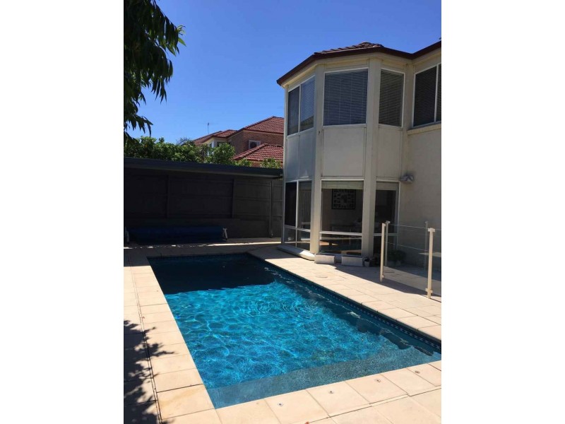 10 Forbes Way, Macquarie Links NSW 2565