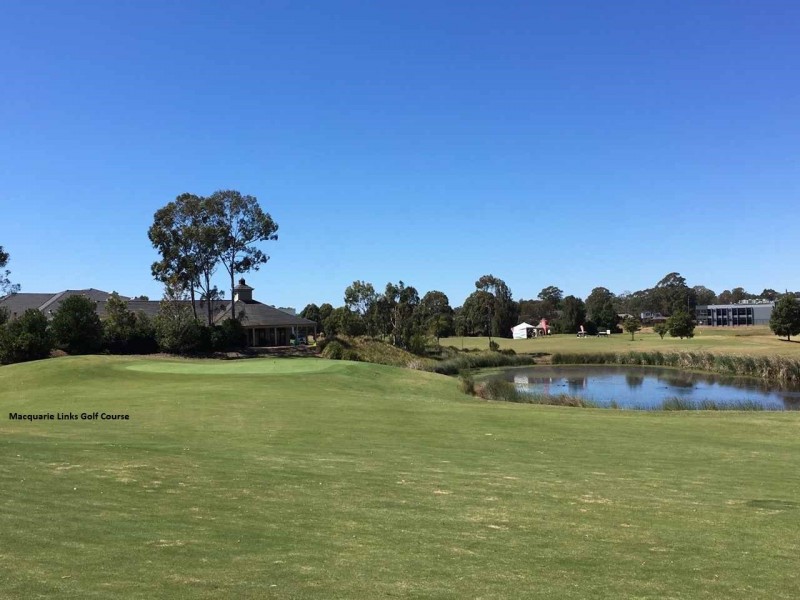 10 Forbes Way, Macquarie Links NSW 2565