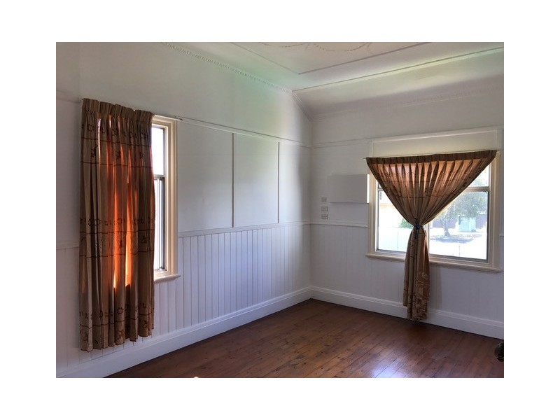 18B Fraser Street, Macquarie Fields NSW 2564