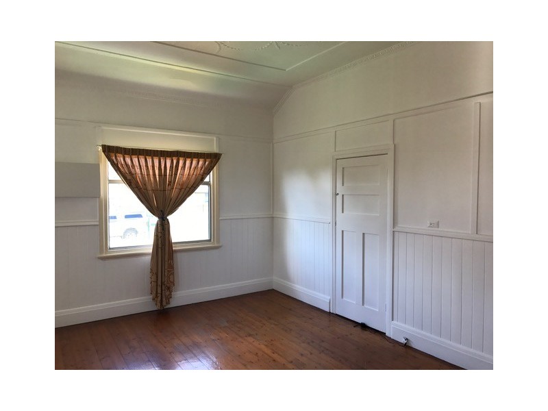 18B Fraser Street, Macquarie Fields NSW 2564