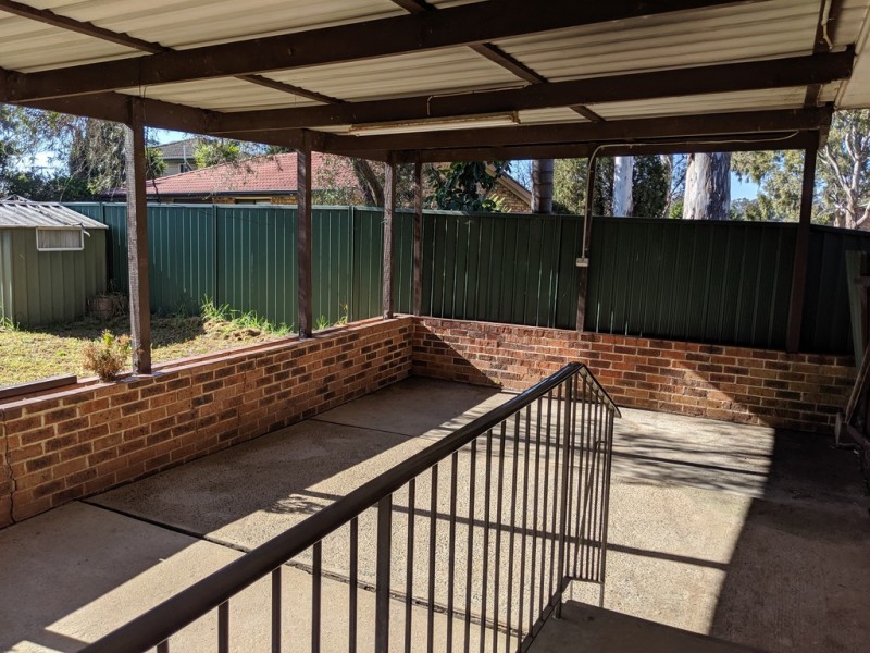 10 Groundsel Avenue, Macquarie Fields NSW 2564