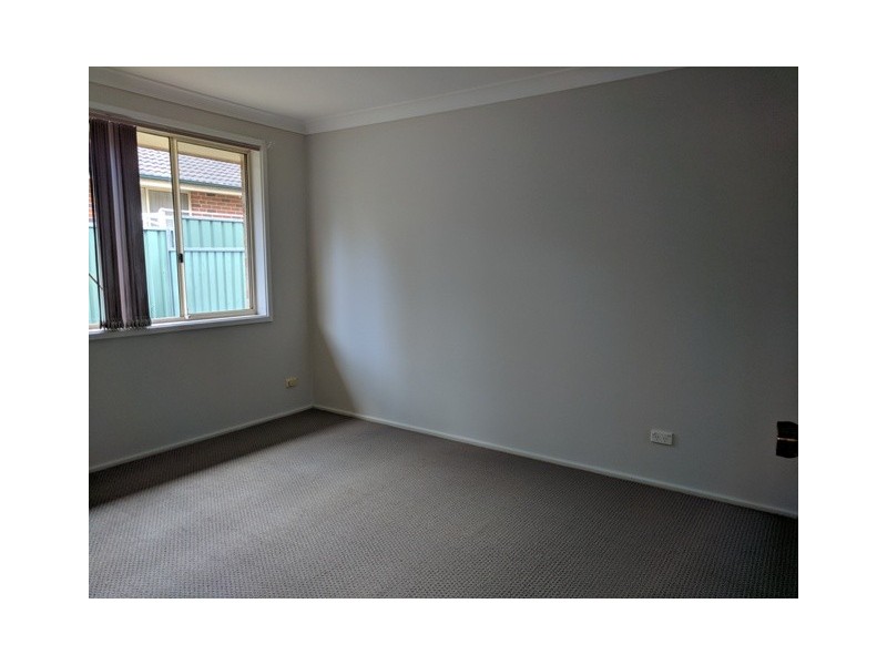 12/6 Westmoreland Road, Minto NSW 2566