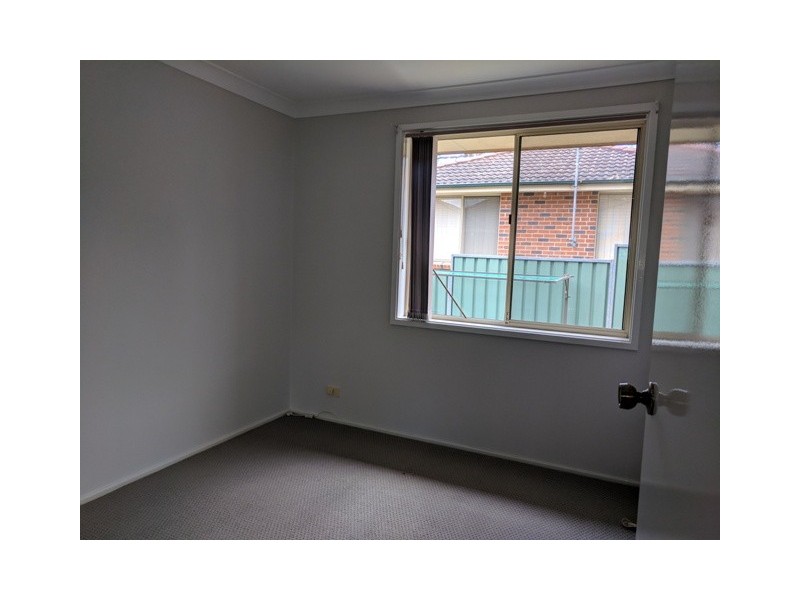 12/6 Westmoreland Road, Minto NSW 2566