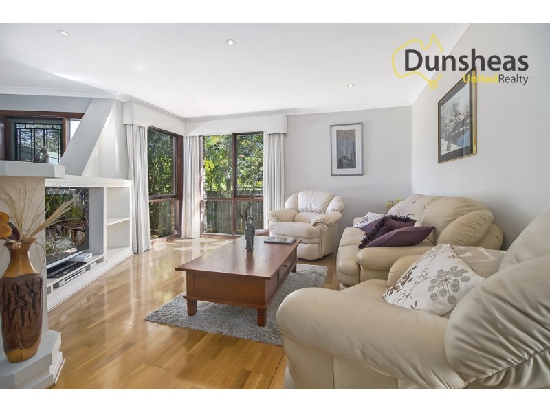 5 Edna Place, Ingleburn NSW 2565