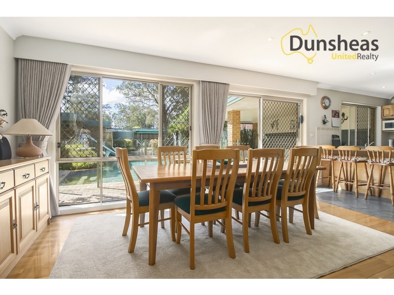 5 Edna Place, Ingleburn NSW 2565