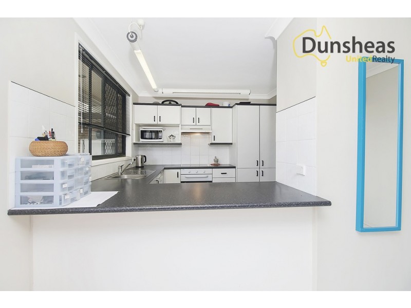 31 Adrian Street, Macquarie Fields NSW 2564