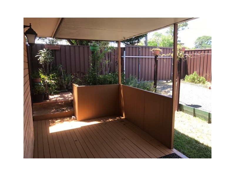 1/10 Atchison Road, Macquarie Fields NSW 2564