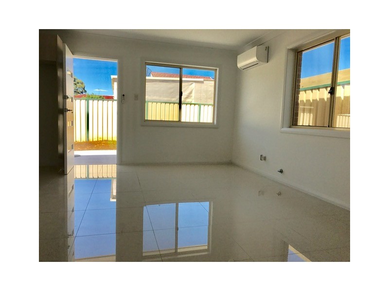 9A Pritchard Road, Macquarie Fields NSW 2564