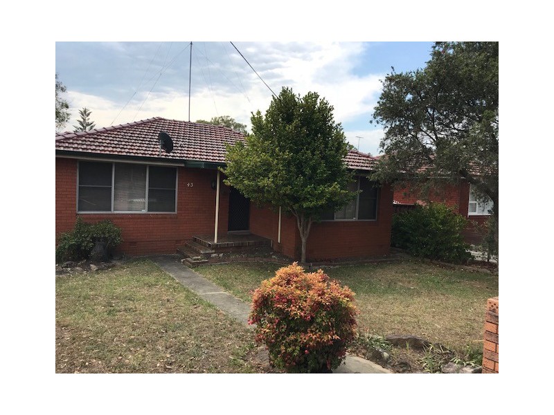 43 Nardoo Street, Ingleburn NSW 2565