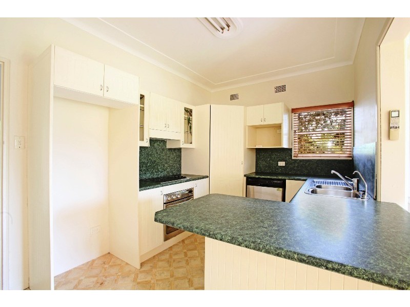 10 Lawson Street, Campbelltown NSW 2560