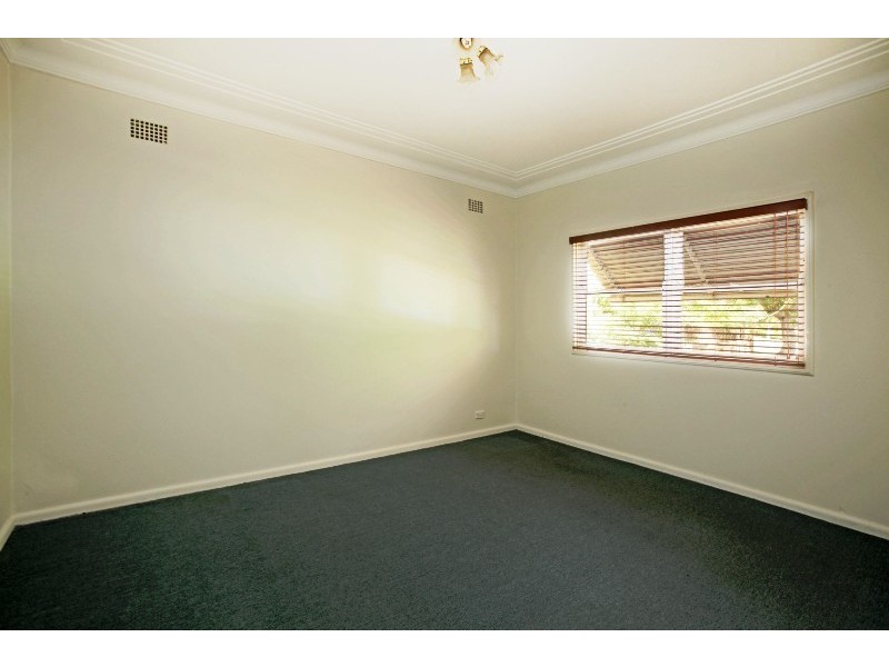 10 Lawson Street, Campbelltown NSW 2560