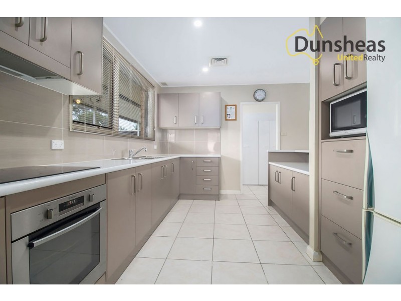 83 Kent Street, Minto NSW 2566