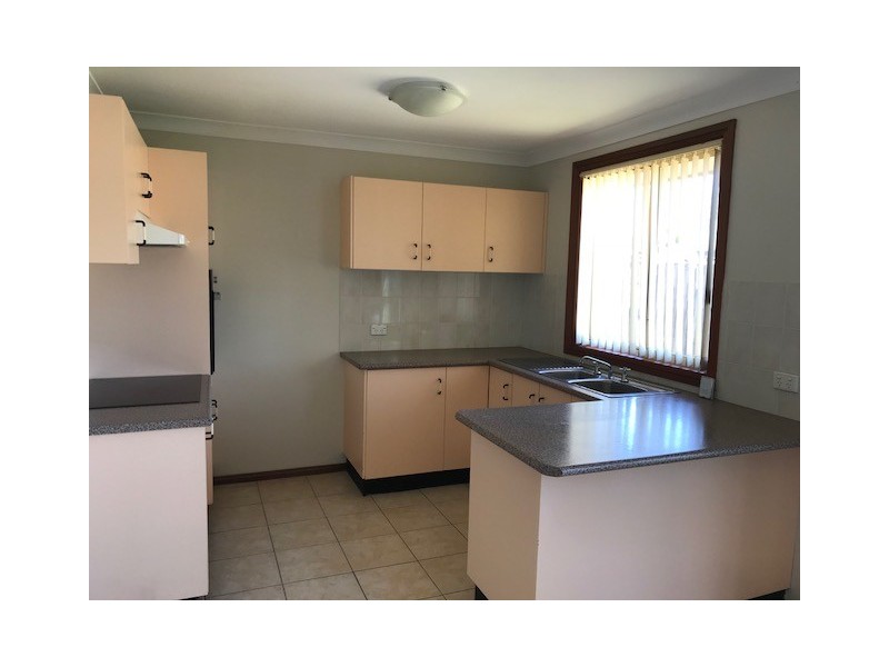 5B Azalea Place, Macquarie Fields NSW 2564