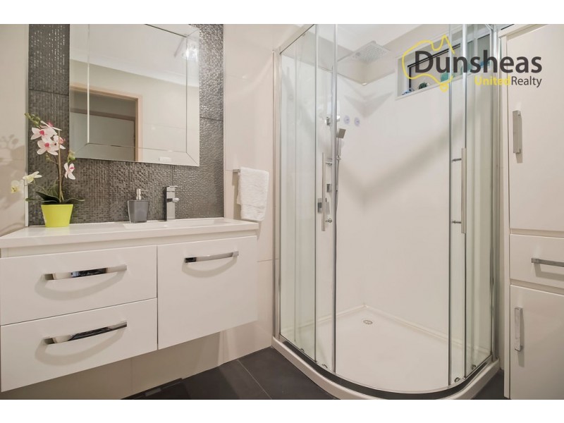20 Blackwood Avenue, Minto NSW 2566